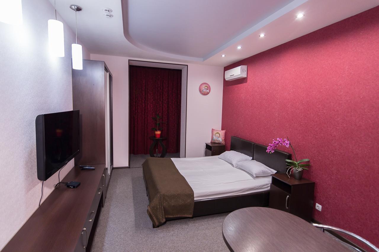 Siesta Hotel Kharkiv Exterior photo