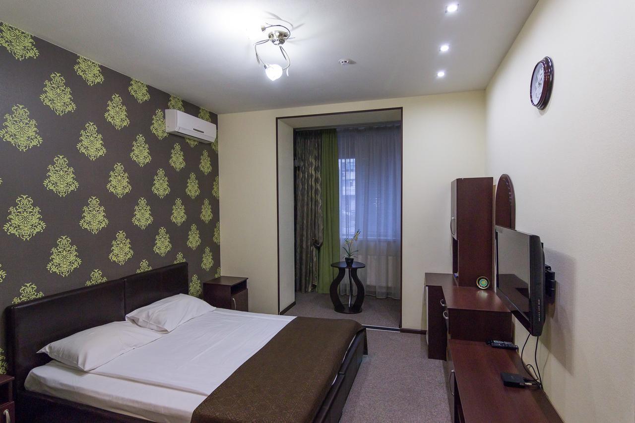 Siesta Hotel Kharkiv Exterior photo